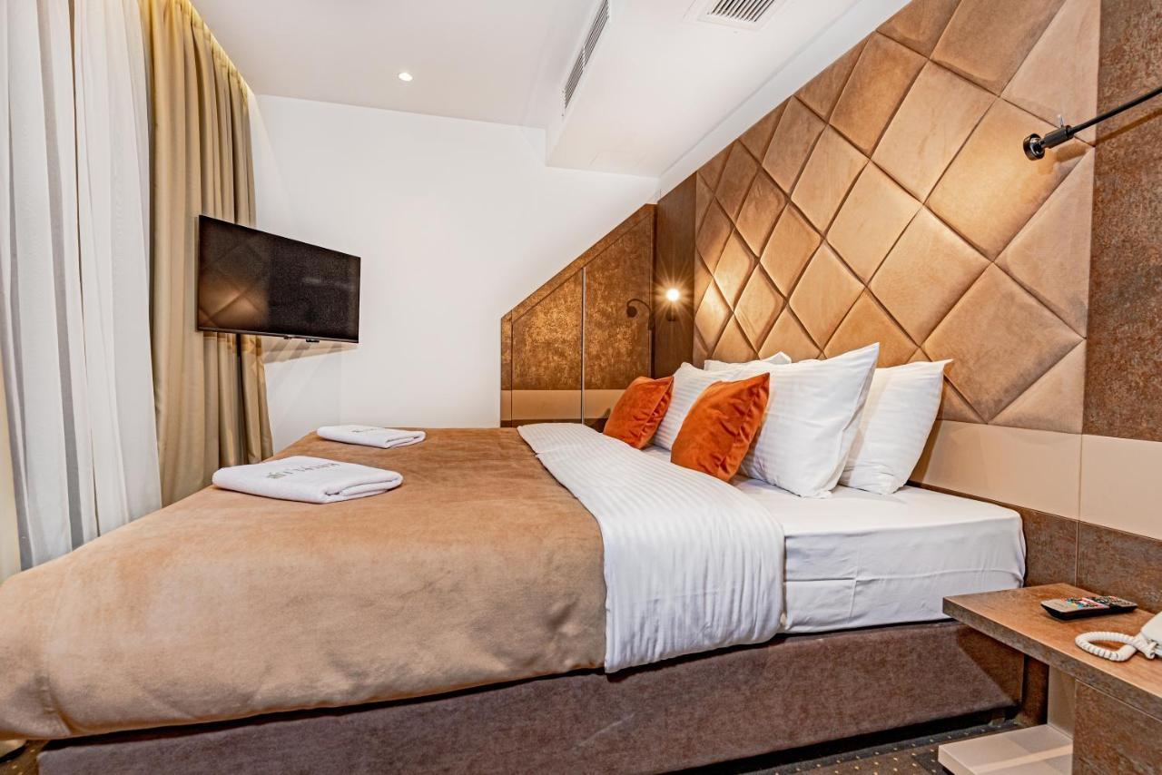 Hotel Ub Aqua Park Ub Kültér fotó